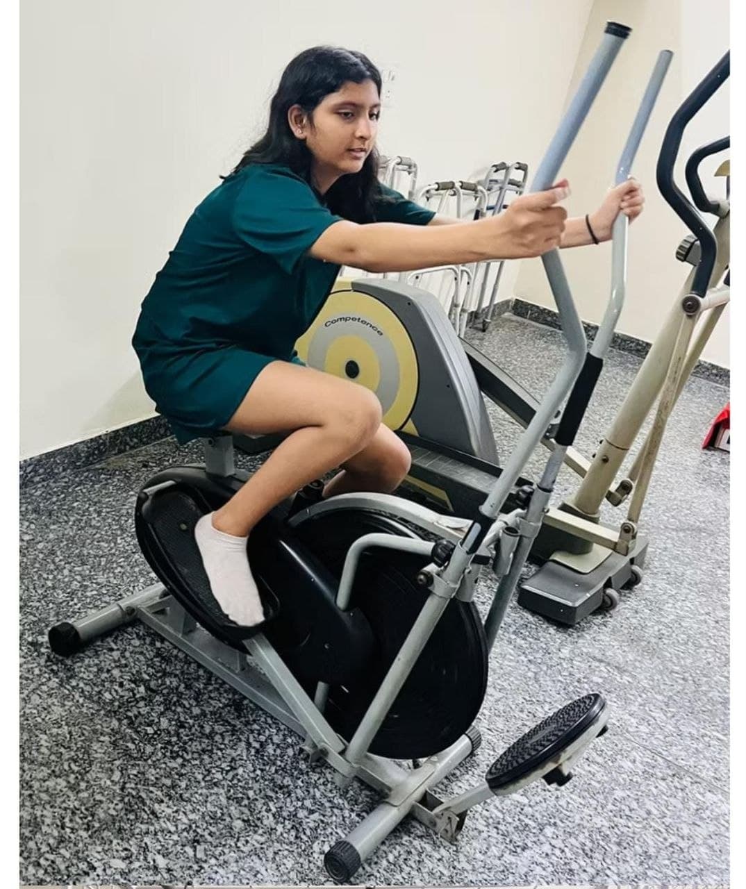Cross Trainer Alternate